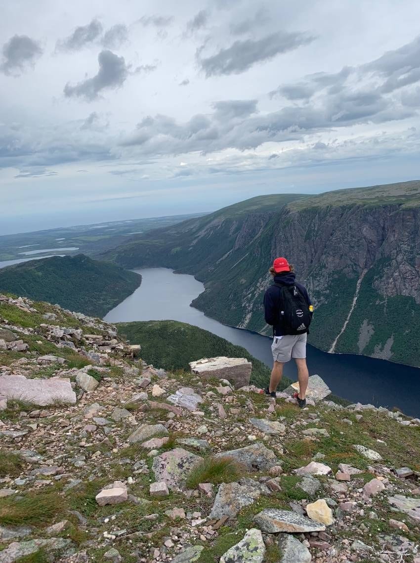 From the Rock to Jersey – Dawson Mercer keeps home in his heart