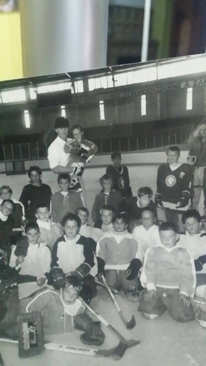 From Kladno to Calgary, Frolik closing in on milestone