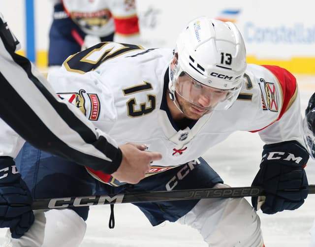 Reinhart warmed up ahead of second career NHL Winter Classic