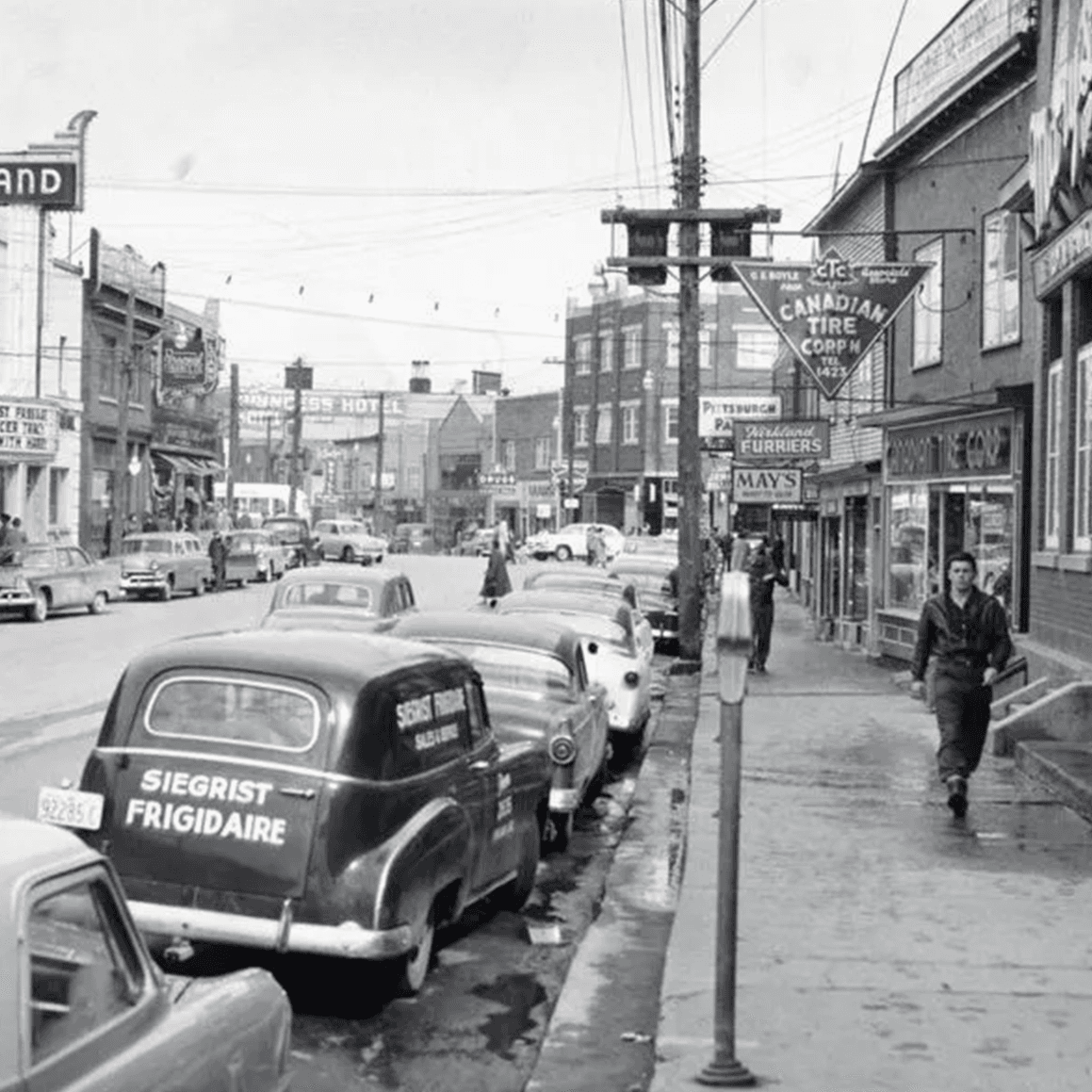 Street scene in Kirkland Lake, Ontario, during the Great Depression.